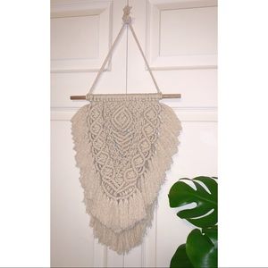 HANDMADE 18” Macrame Wall Hanging